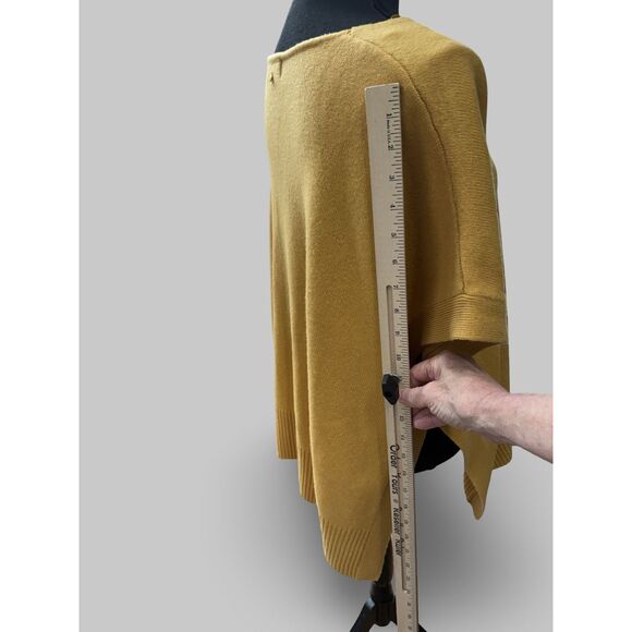 Stella Forest Paris Merino Wool V Neck Top - Picture 3 of 6